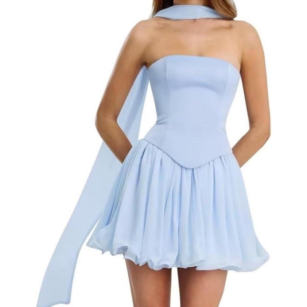 Light Blue Strapless Party Dress with Flowing Skirt